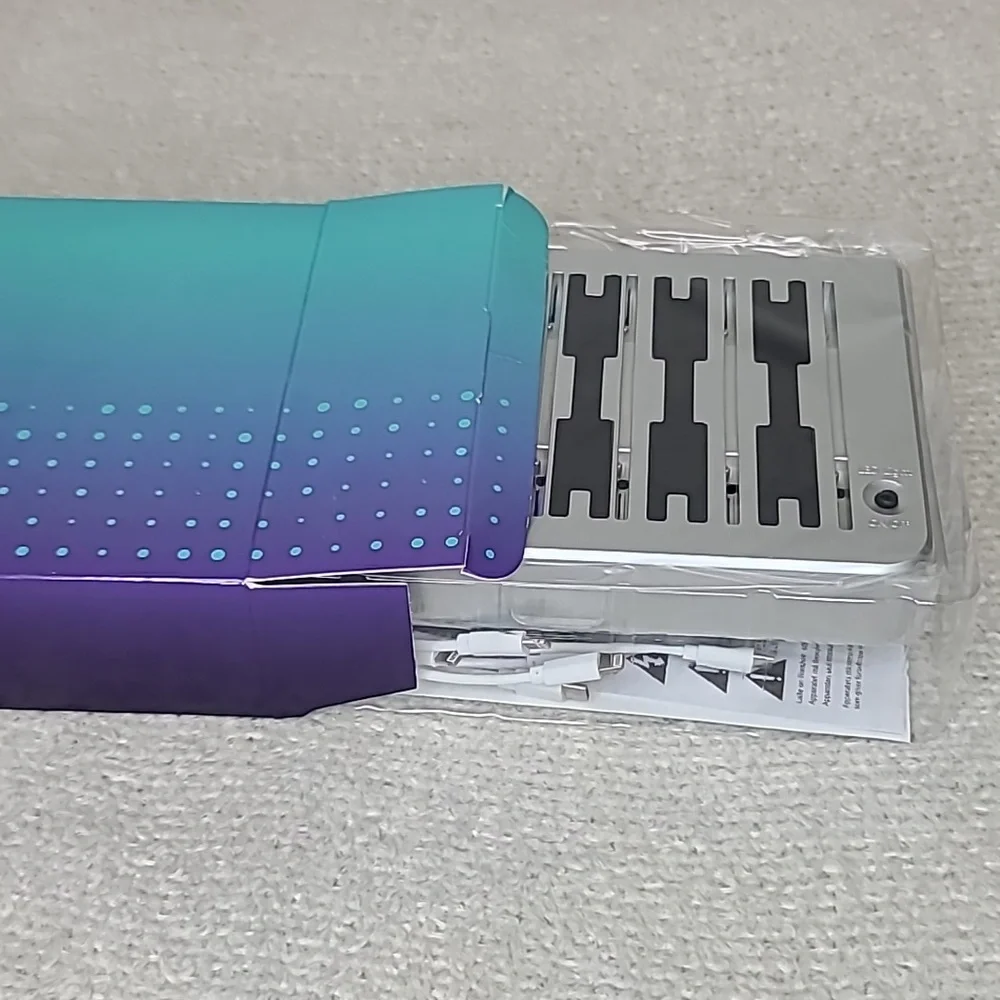 Charging Station for Multiple Devices, with 6 USB Ports Silver Hercules Tuff NWT